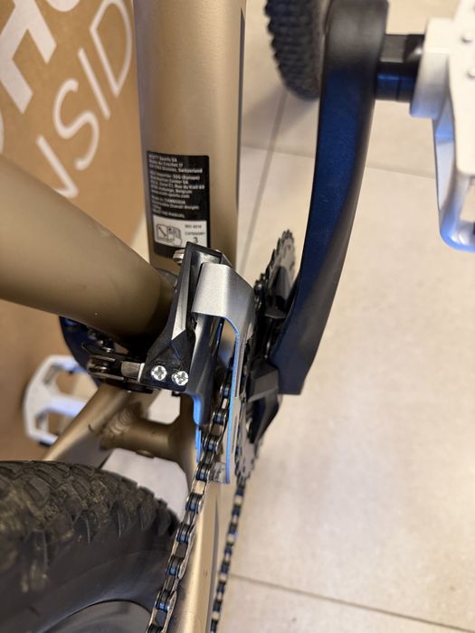 Scott Contessa Active 20 - 27.5” (S) - An 2020 - Shimano Deore - Rockshox XC30 - Frane hidraulice - Stare excelenta