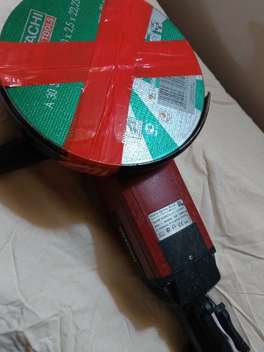 Болгарка Искра-Эро 2200W