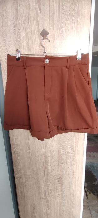 Дамски къси панталони SHEIN – XL (EU 44)