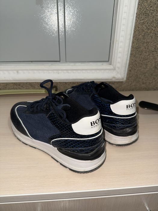 Кроссовка boss 40-41p