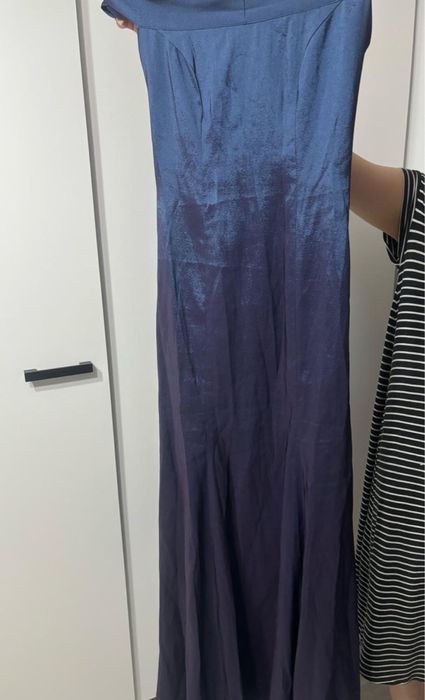 Дешево!платья вечерние