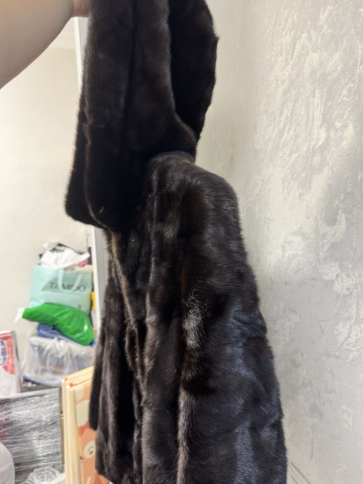 Продам норковую шубу