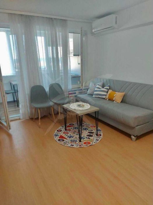 Дава се под наем Едностаен апартамент в Варна, Левски - 35 кв.м за 350 € - Снимка #1