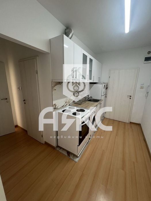 Продава се Двустаен апартамент в София, Люлин 6 - 48 кв.м за 2709 €/кв.м - Снимка #2