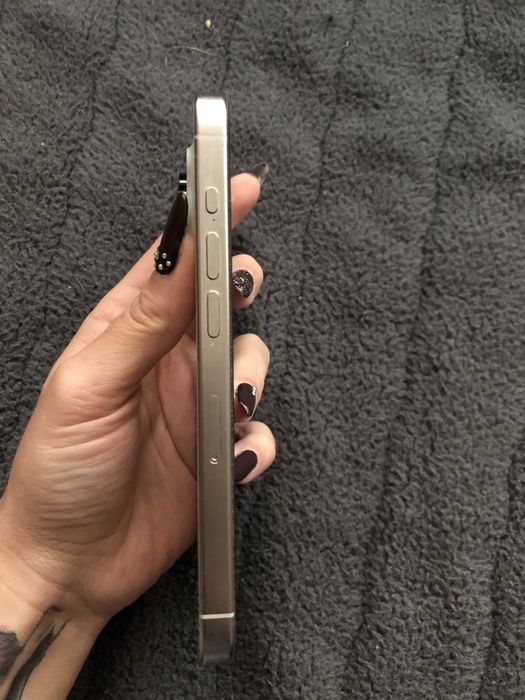 iphone 15 pro white бял айфон