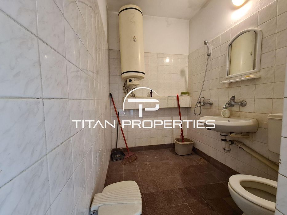 Продава се Двустаен апартамент в Пловдив, Изгрев - 68 кв.м за 956 €/кв.м - Снимка #7