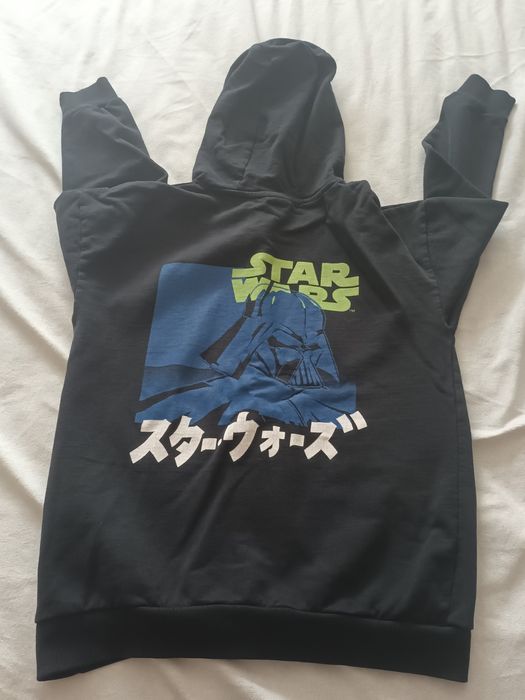 Продавам детско худи на Star wars