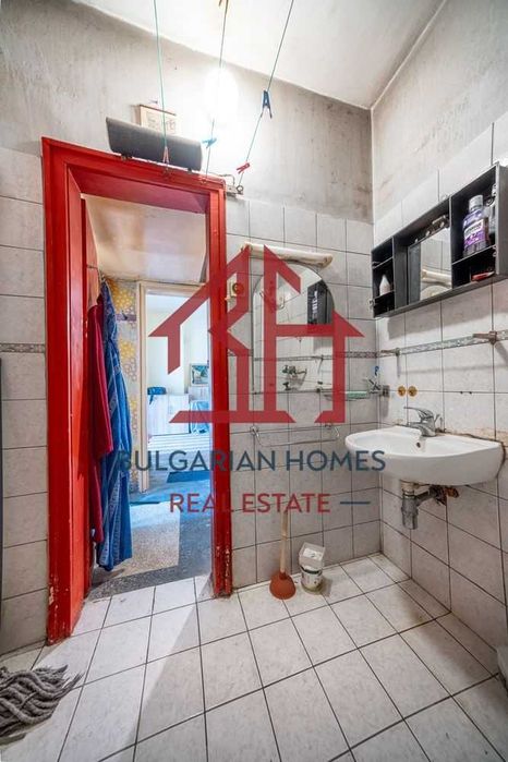 Продава се Тристаен апартамент в София, Център - 74 кв.м за 2973 €/кв.м - Снимка #14