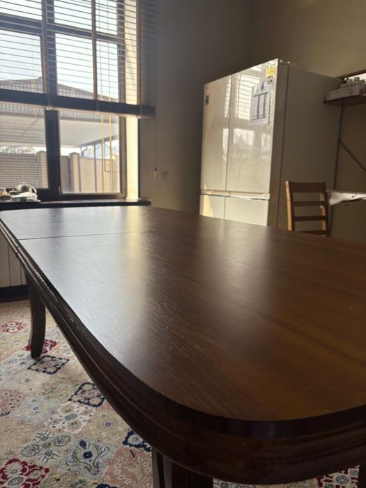 Хороший и качественный стол