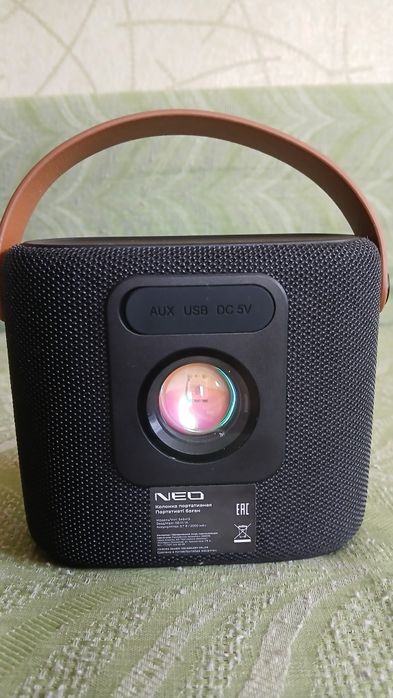 Продам колонку Neo