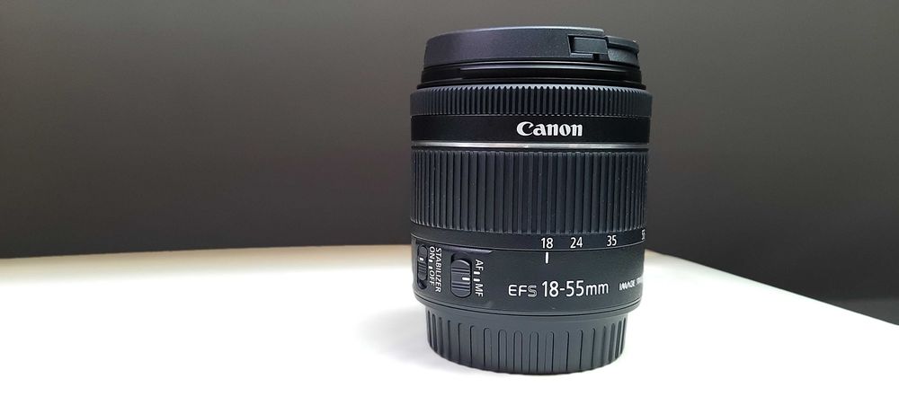 Canon EOS 850D DSLR с Нов обектив EF-S 18-55mm f/4-5.6 IS STM
