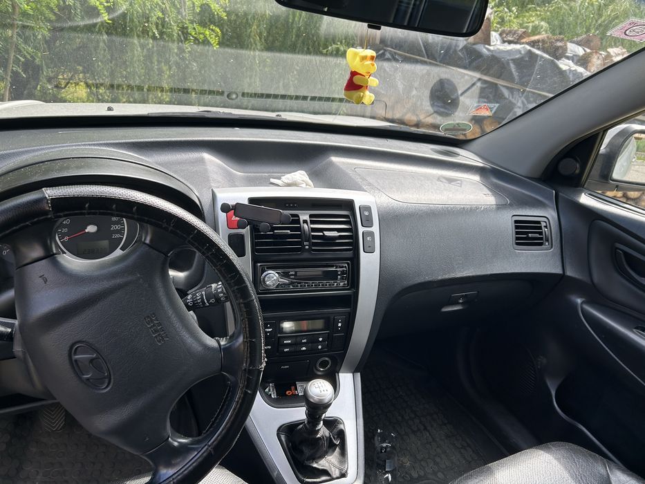 Mașina are defectiuni la motor necesita reparare sau eventual pentru piese daca ar fi cineva interesat! Mai multe detali la nr de telefon sau whatap