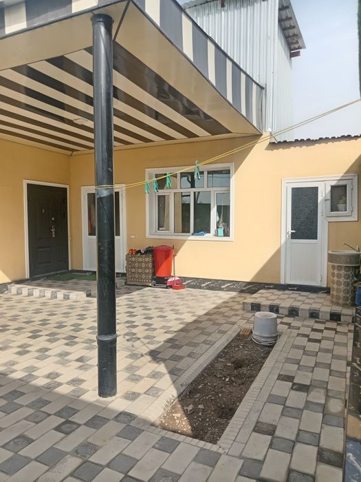 Oq qovoqda hovli sotiladi yangi qurilgan kanalizatsiya. WiFi.