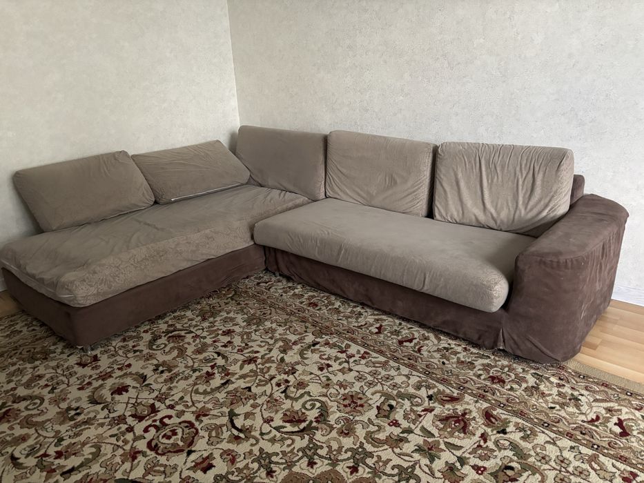 Продам диван угловой