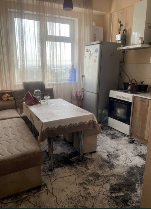 Продаю квартиру 2 комнатная 68 кв в келесе