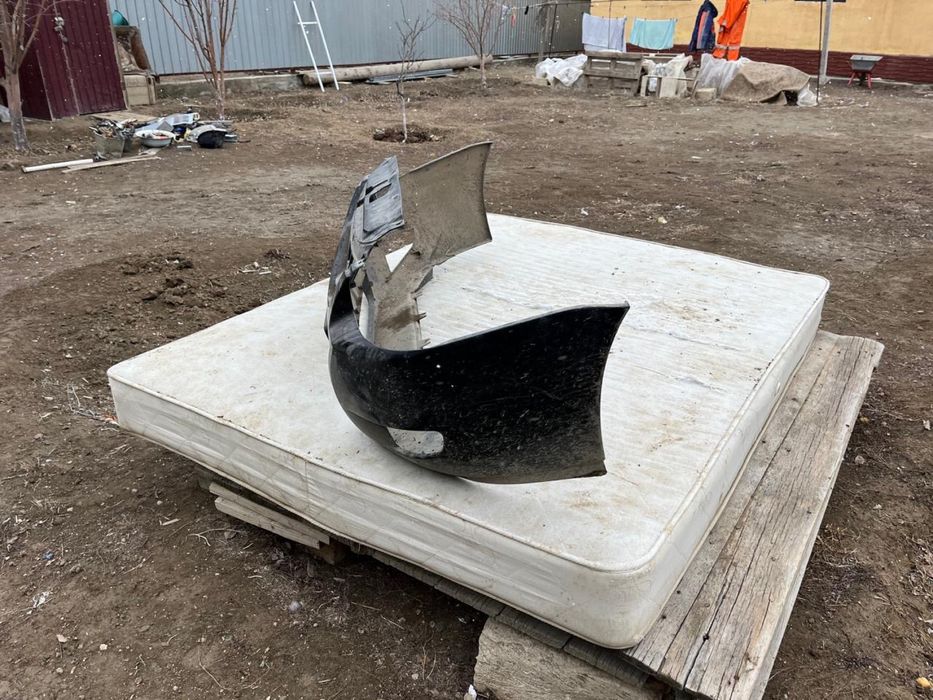 Приора бампер продам