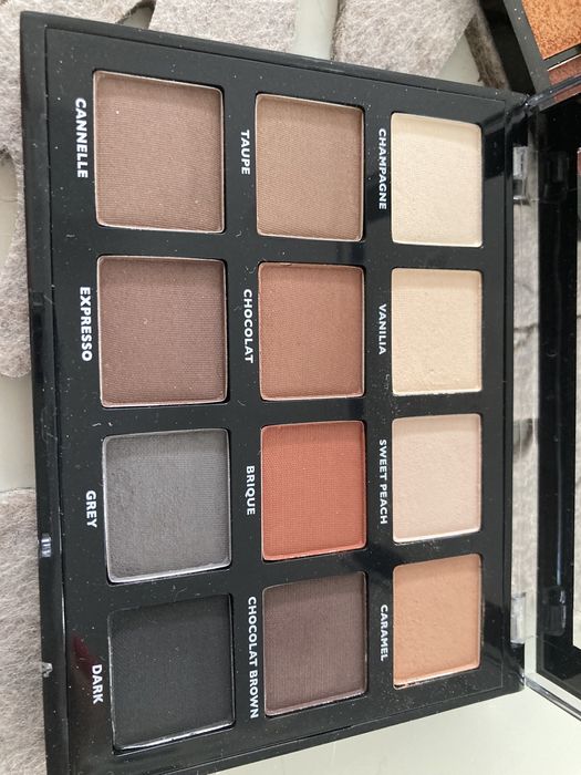 Сет от две палитри