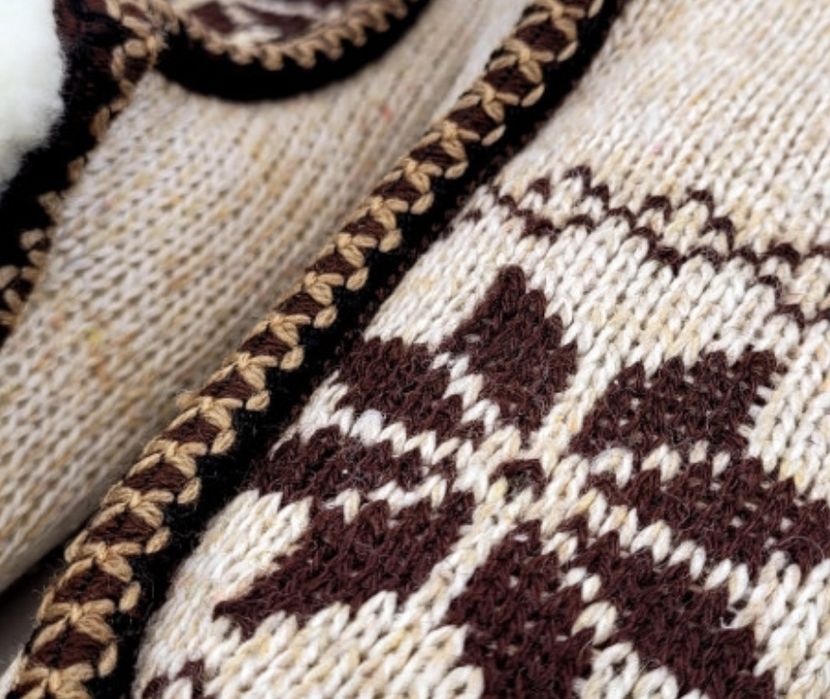 Botosi / papuci de Casa Caldurosi Barbati