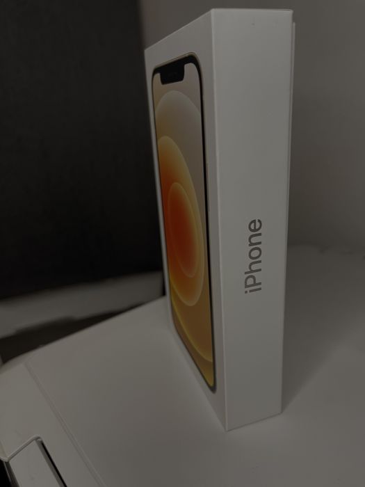 Iphone 12 in stare foarte buna