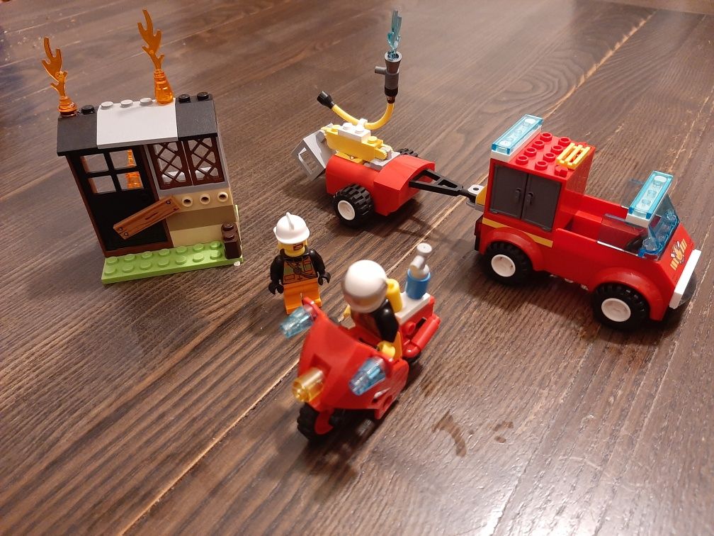 Lego jr fire store truck