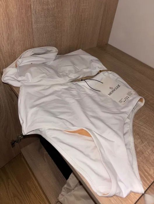Costum de baie întreg alb M oncl er NOU
