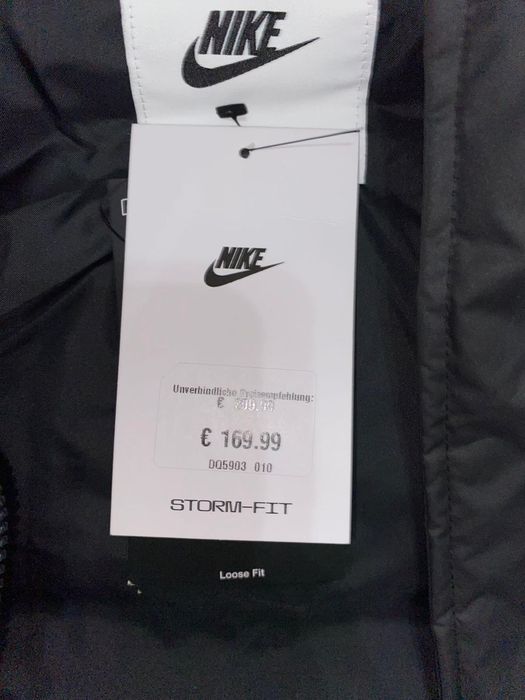 Geaca nike Storm-Fit. Zalau • OLX.ro