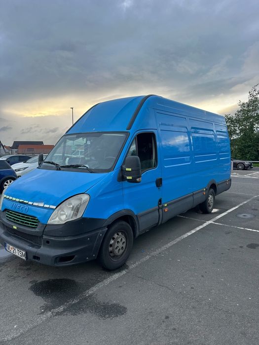 Vând Iveco daily