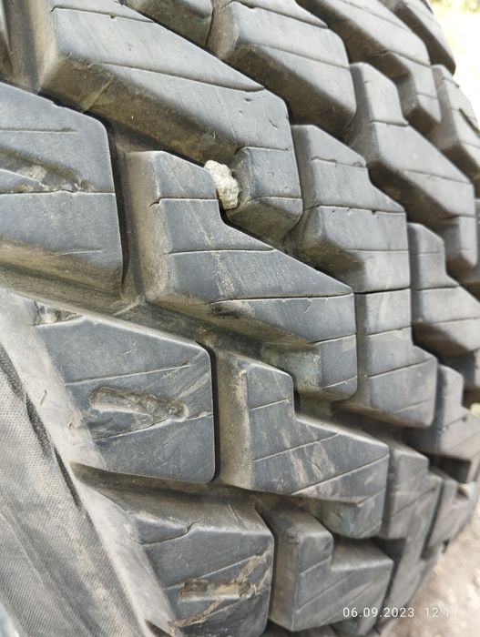 Продам пару хороших шин