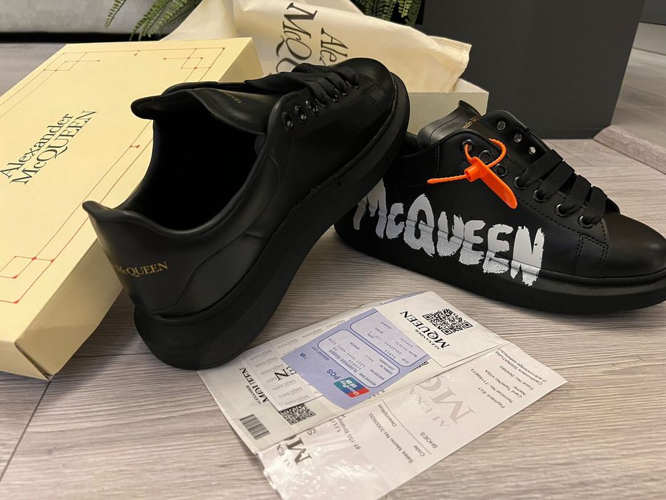 Adidasi Alexander McQueen Graffiti Black