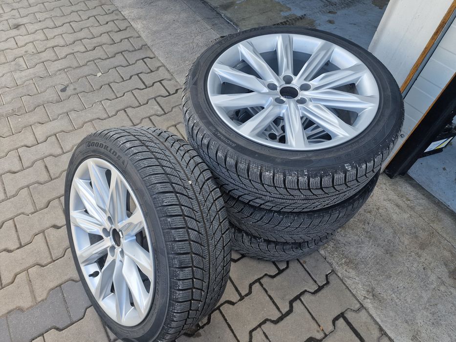 Гуми с Джанти за Audi A6,A7 235/45 R19 Goodride 2022 dot