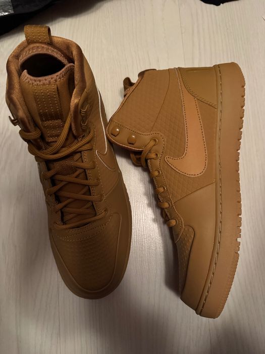 Nike зимни обувки 43