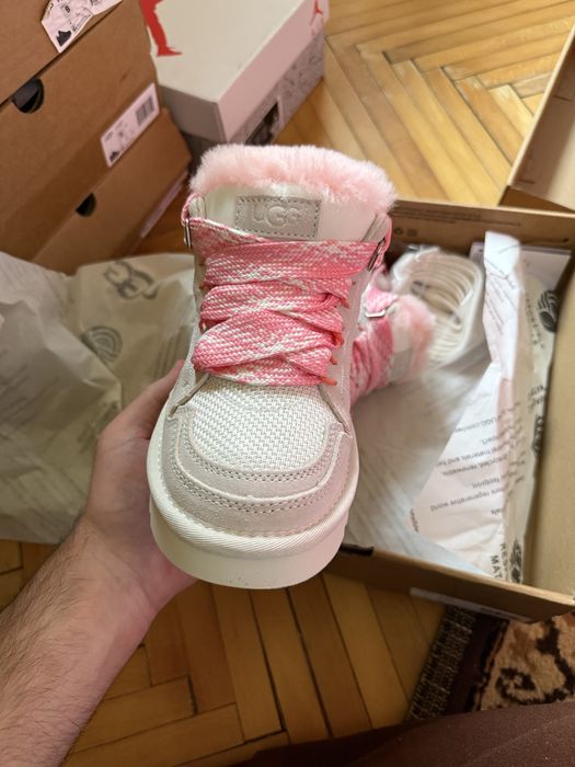 UGG Lowmel Love 25 marimea 37 si 38