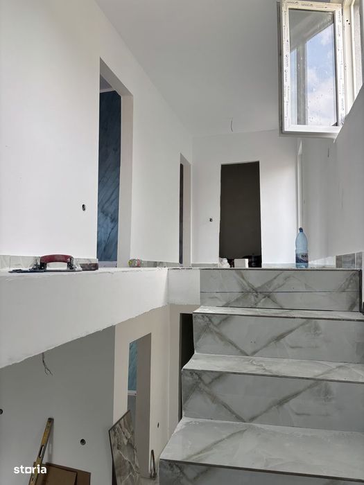 Vilă cu 4 camere, Navodari