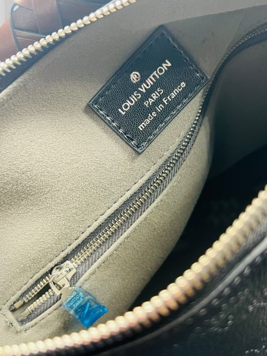 Louis Vuitton Beaubourg Hobo дамска чанта като нова