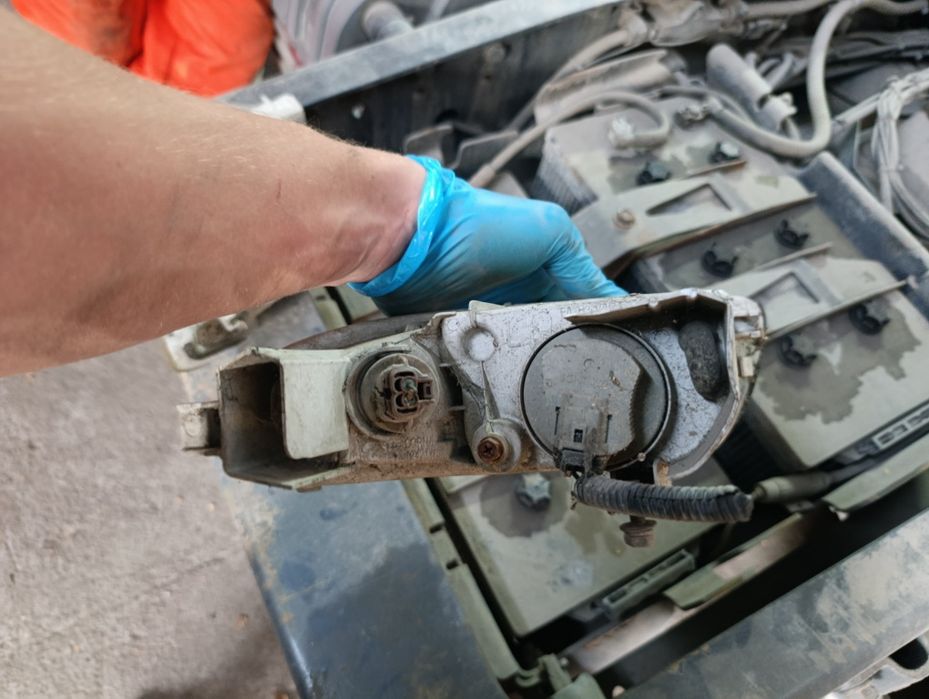 Противотуманки nissan cefiro a33