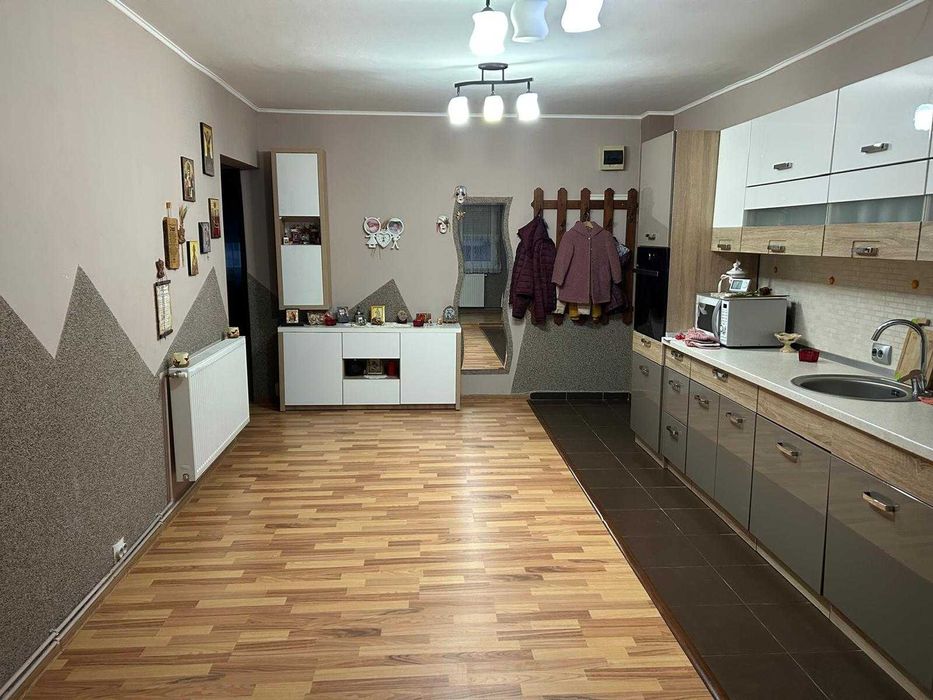 Vând apartament 2 camere zona Center Nemes