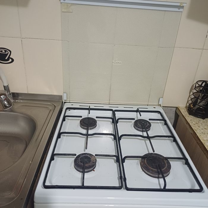 Продам газ плиту