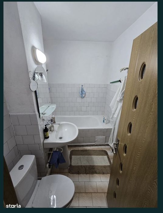 Apartament de vânzare cu 2 camere în zona Vidin