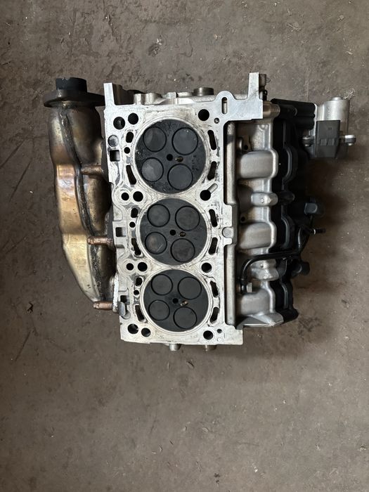 Глава с валове VW AUDI 3.0 TDI