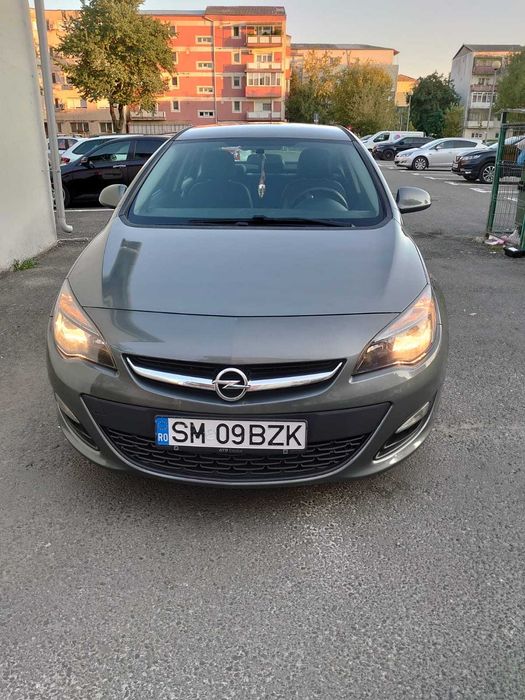 Opel Astra J 1.4 Turbo 140 CP – 70.000 km