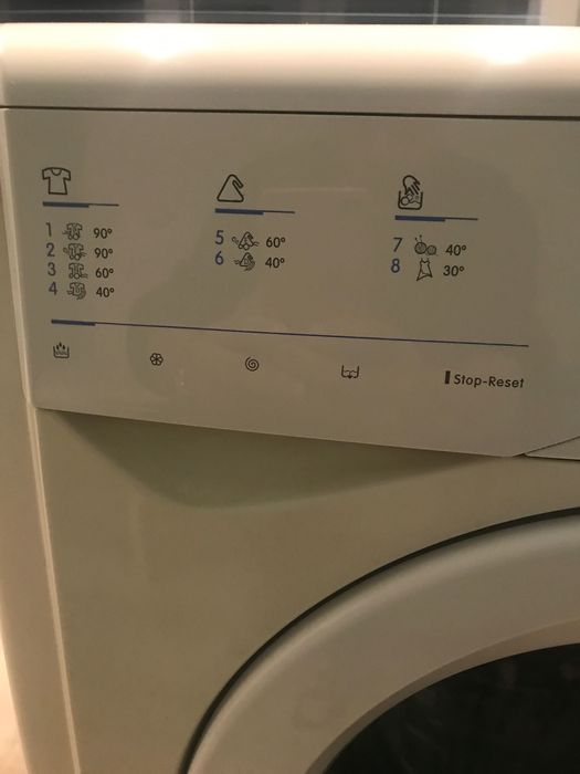 Пералня Индезит WI102