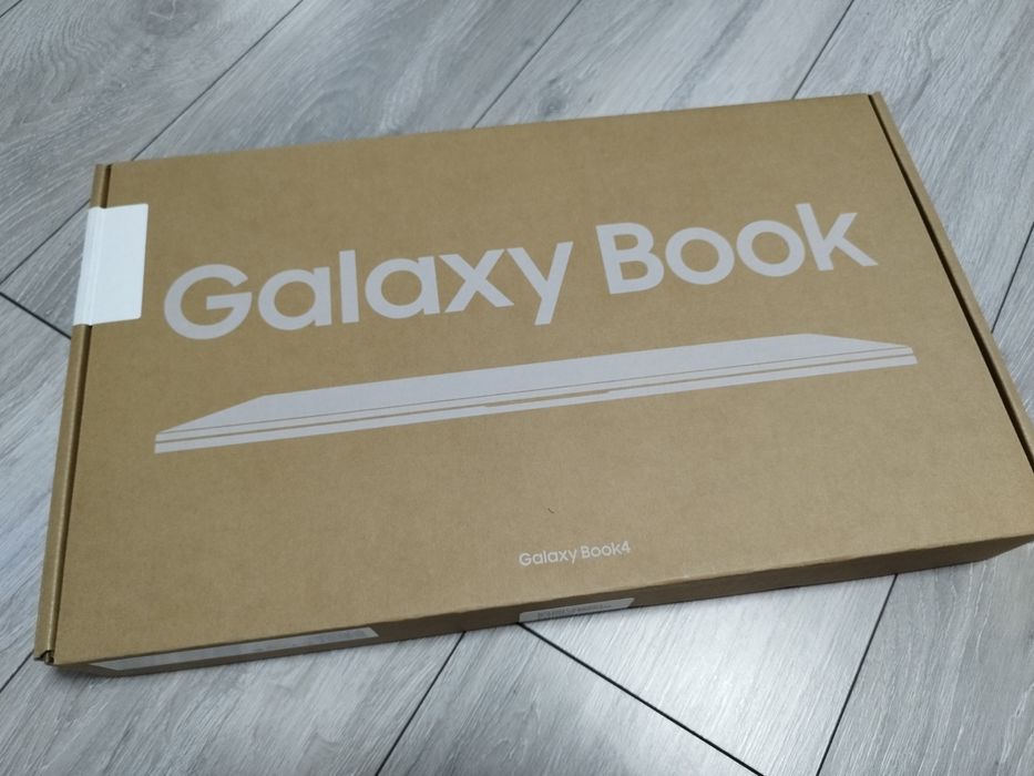 Samsung Galaxy Book 4 Ultra 7