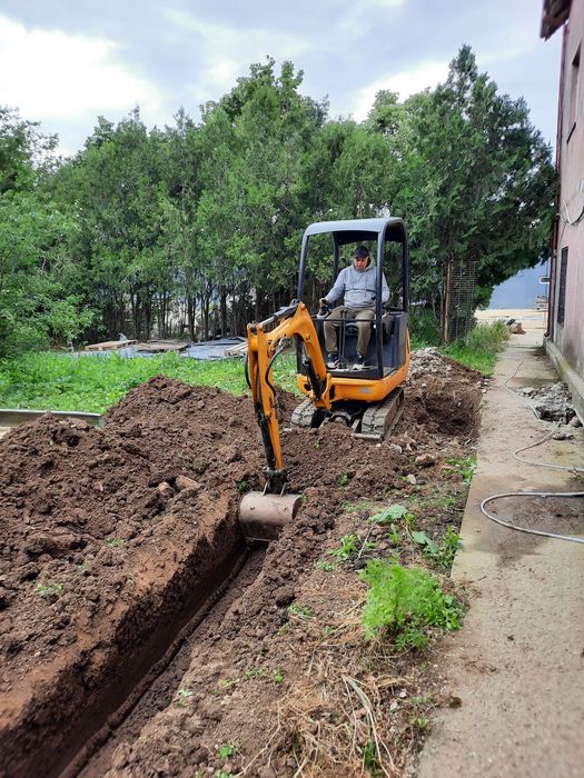Închiriez miniexcavator + Camioneta 6.5 tone
