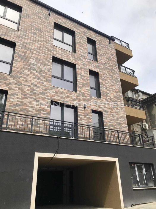 Продава се Тристаен апартамент в Варна, Център - 69 кв.м за 2986 €/кв.м - Снимка #8