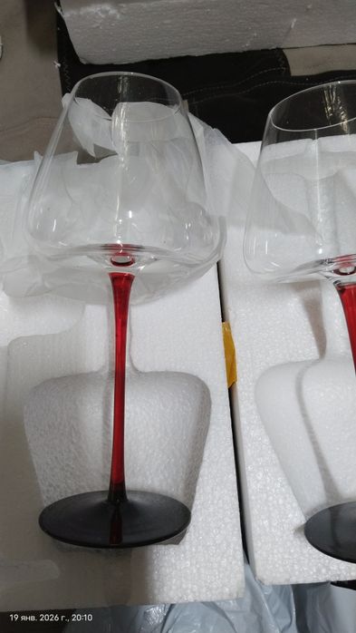 Продам бокалы для вина