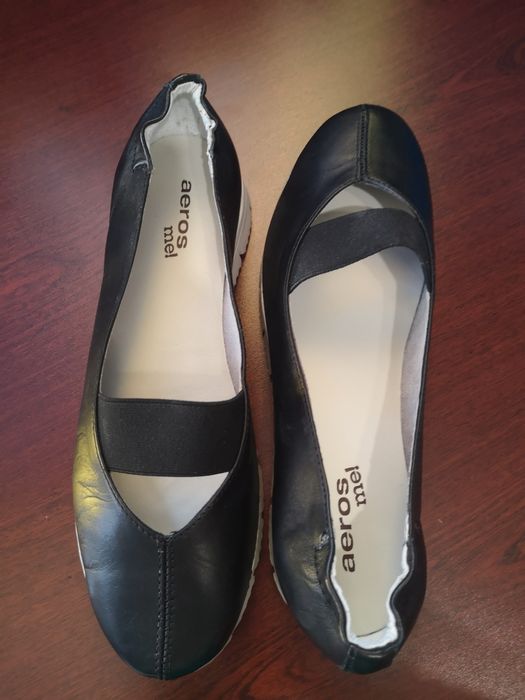 Чисто нови обувки, естествена кожа