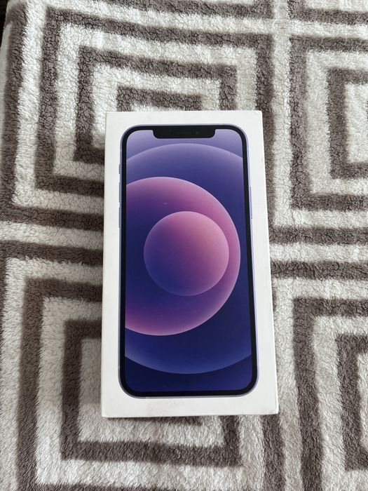 iPhone 12 в отличном состоянии 90000 тг