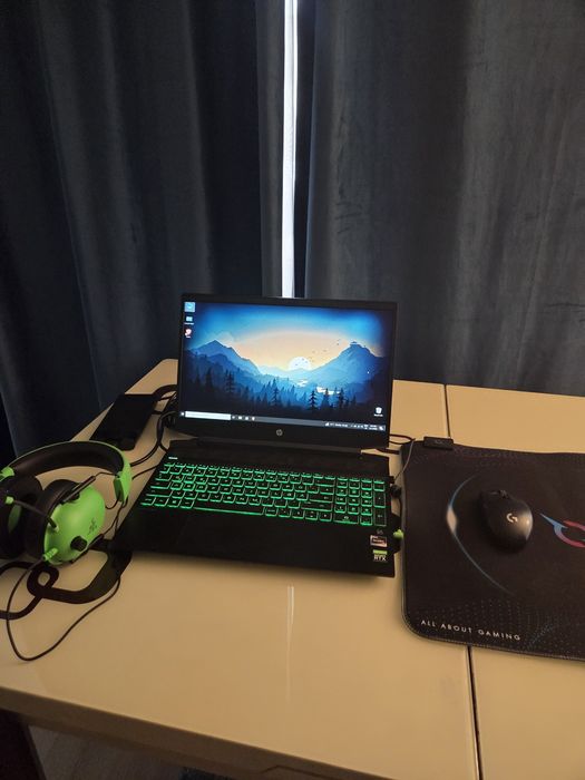 Laptop de Gaming HpRyzen  5600H  Rtx3050ti  16gb 512 gb