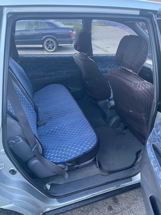 Продам автомобиль Toyota ipsum