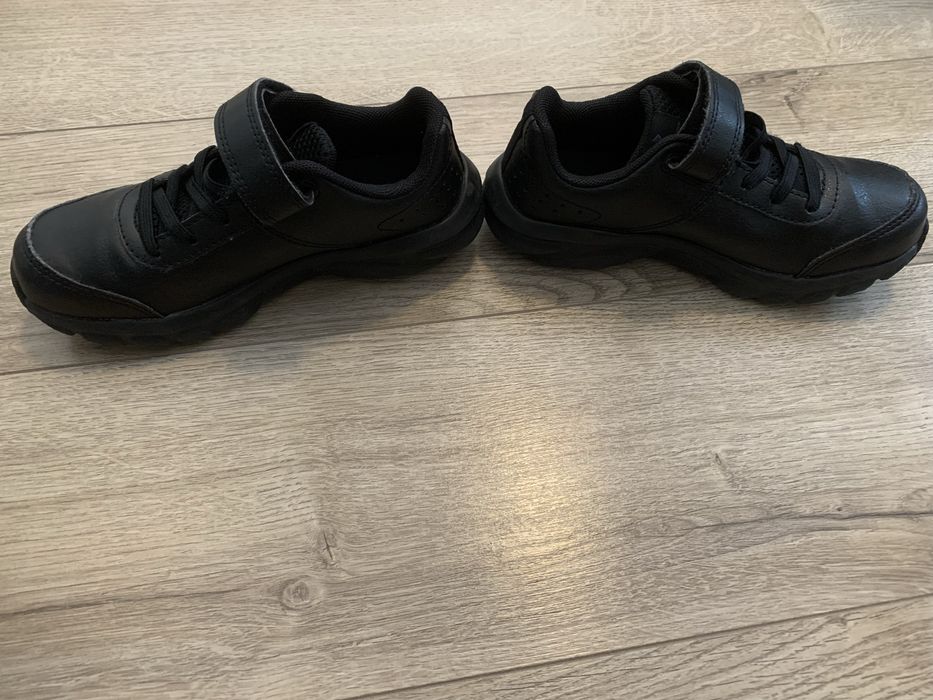 Adidasi negri Under Armour copii, marimea 30